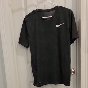 Nike Men's Black T-Shirt